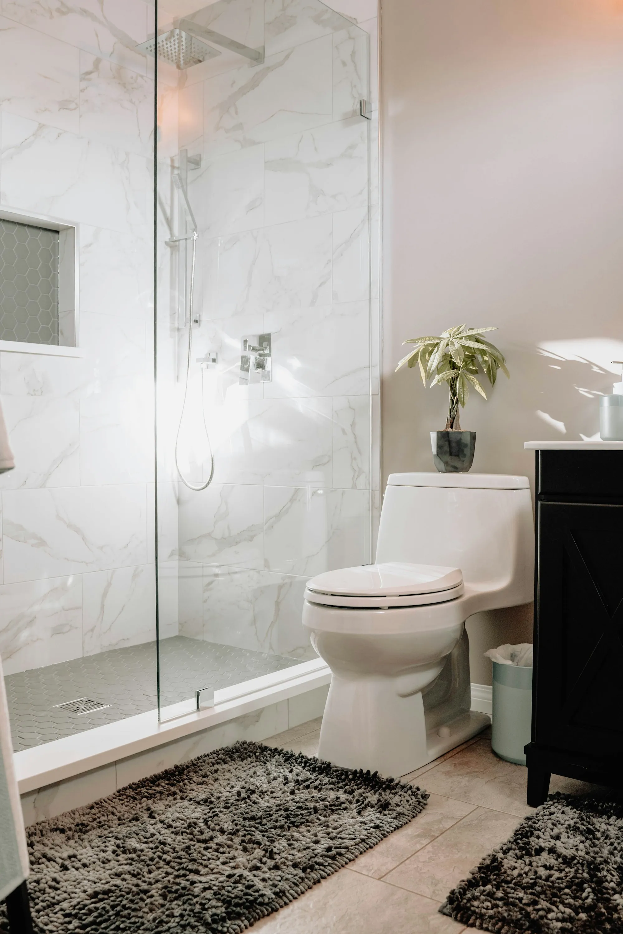 Updated bathroom with fresh fixtures
